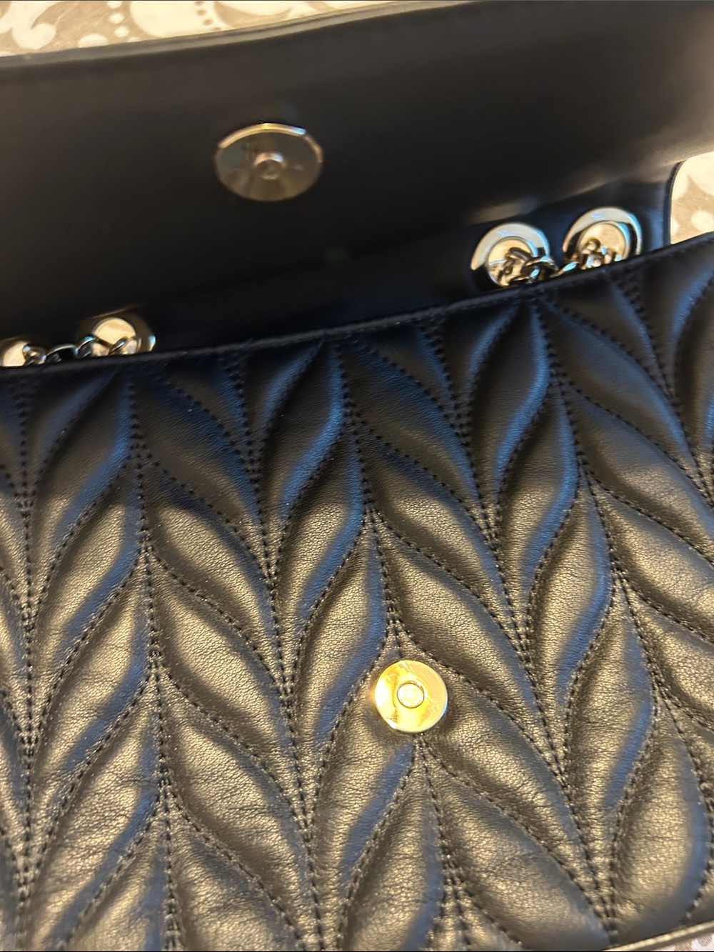 kate spade Black Quilted Shoulder Bag with Gold Chain Strap - Picture 4 of 5